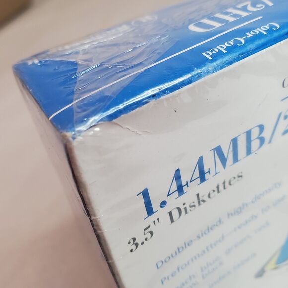 Radio Shack Floppy Diskettes 1.44 MB/2HD 3.5" 1 Pack of 10 Color Coded 26-467 - Picture 7 of 8